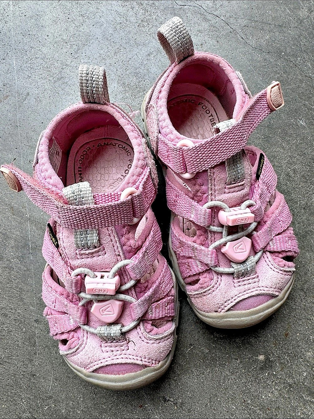 Keen Seacamp II CNX Pink & Gray Sandals Girls US 8